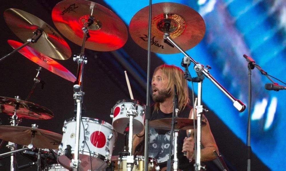 Foo Fighters: "Έφυγε" από τη ζωή ο ντράμερ του συγκροτήματος, Τέιλορ Χόκινς